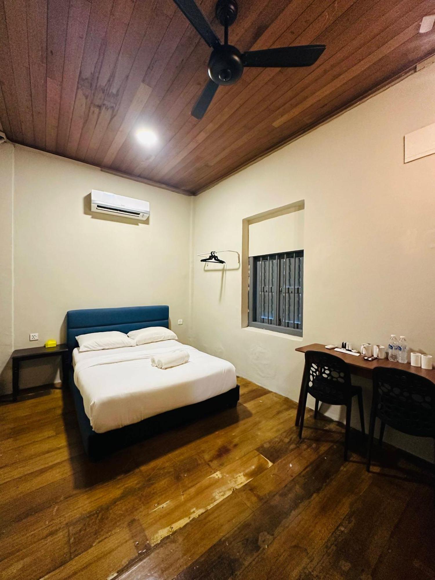 Hotel The Century Aigoh 3*